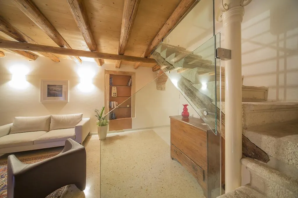 Antica Corte Soave  Venkovský dům Soave (Verona)