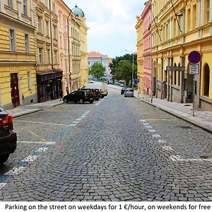 https://paradise-apartment-prague.praguehotelsweb.com